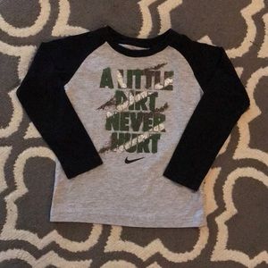 Boys Nike 3/4 Shirt